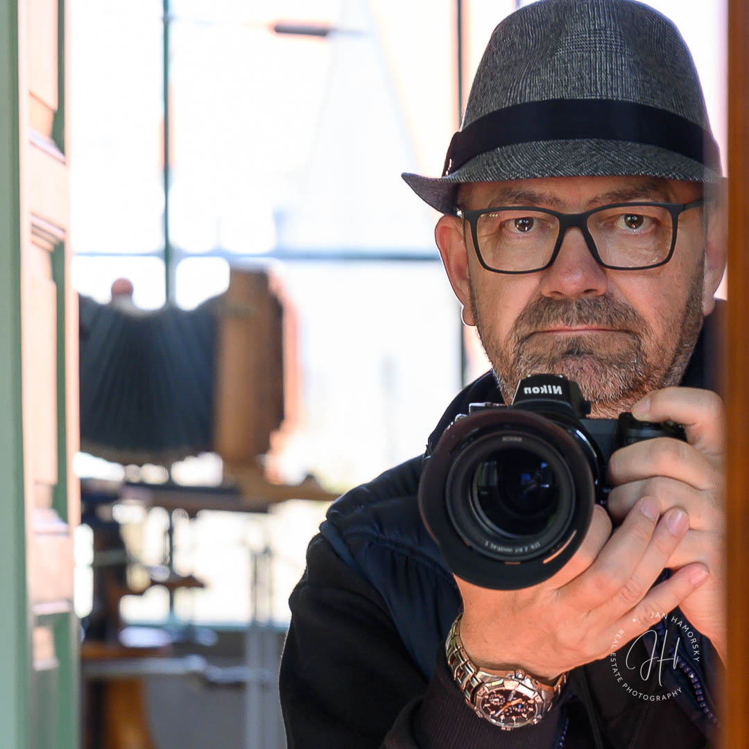 Fotenie historického ateliéru Seidel s profesionálnym Nikon fotoaparátom