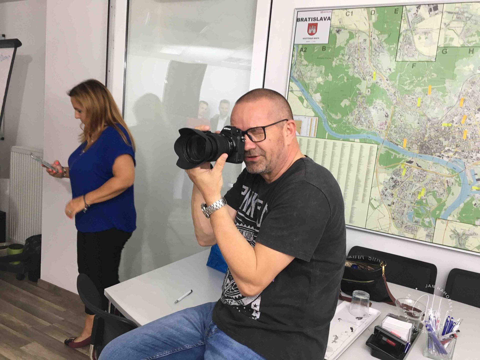 Fotenie kancelárie realitnej maklérky Redenkovičovej v Bratislave