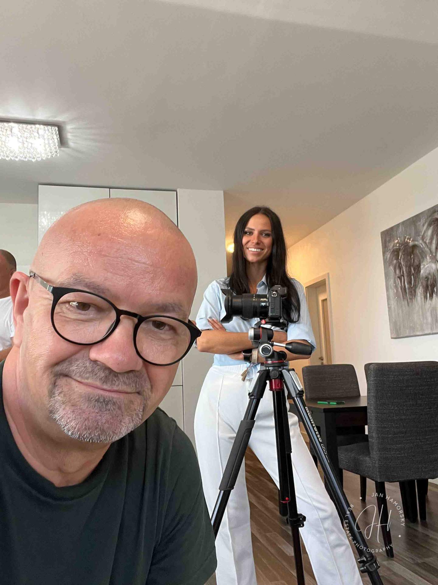 Foto-Hámorský tím počas fotenia bytu pre realitnú kanceláriu BOSEN