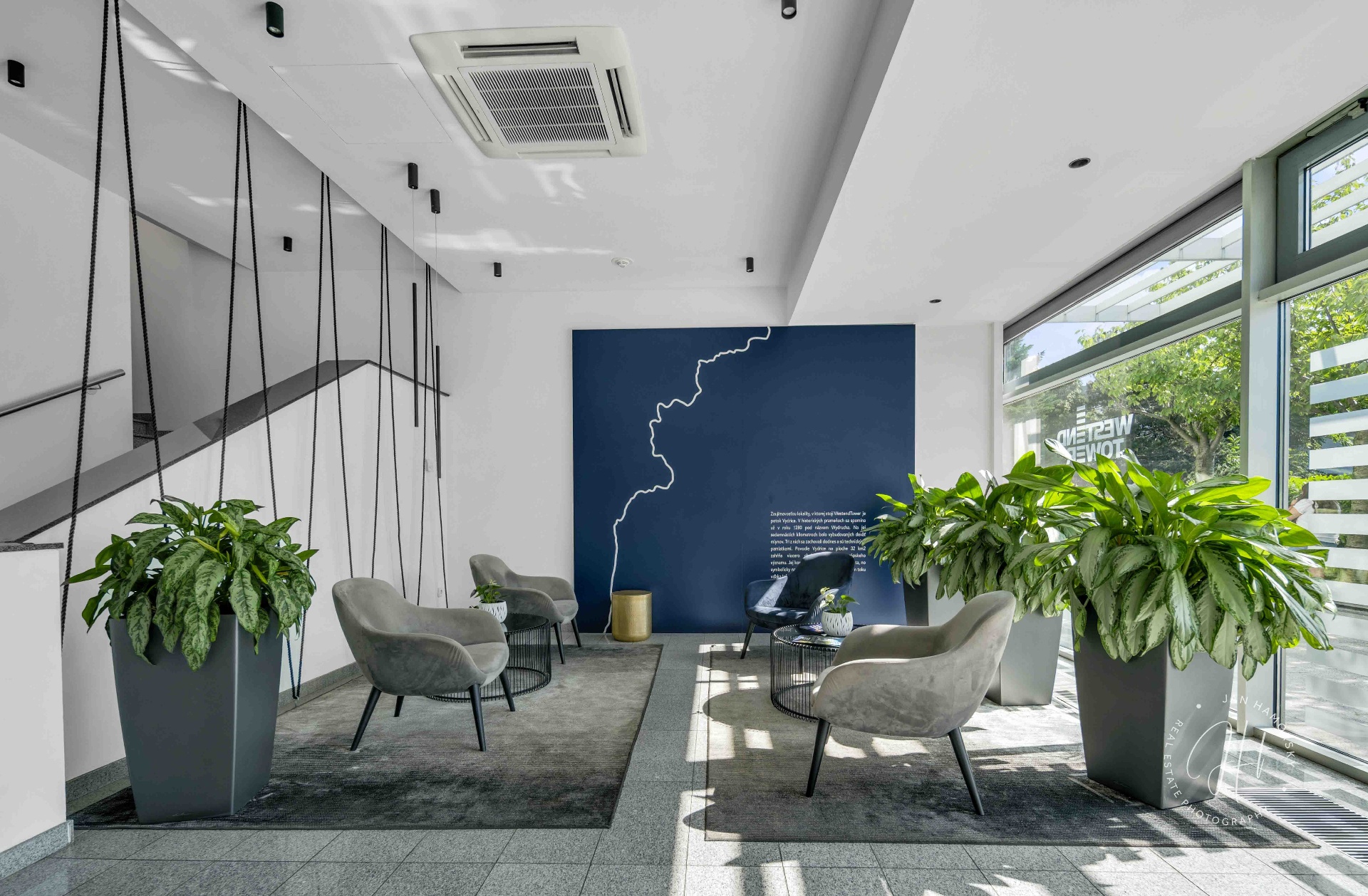 Lobby kancelárskej budovy