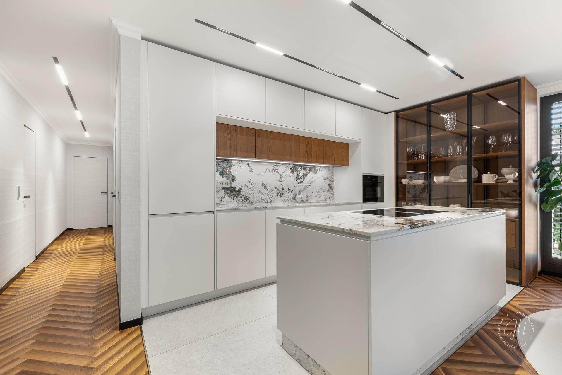 Kuchyňa s ostrovom – Luxusný apartmán
