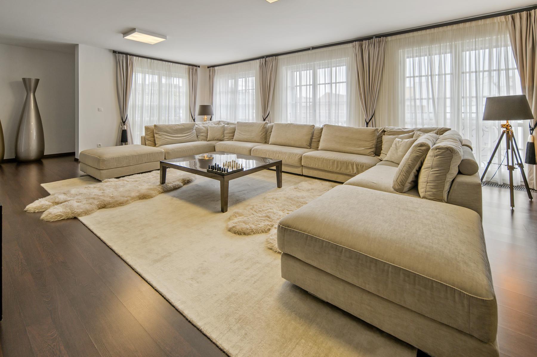 Priestranná obývačka s výhľadom – Luxusný apartmán